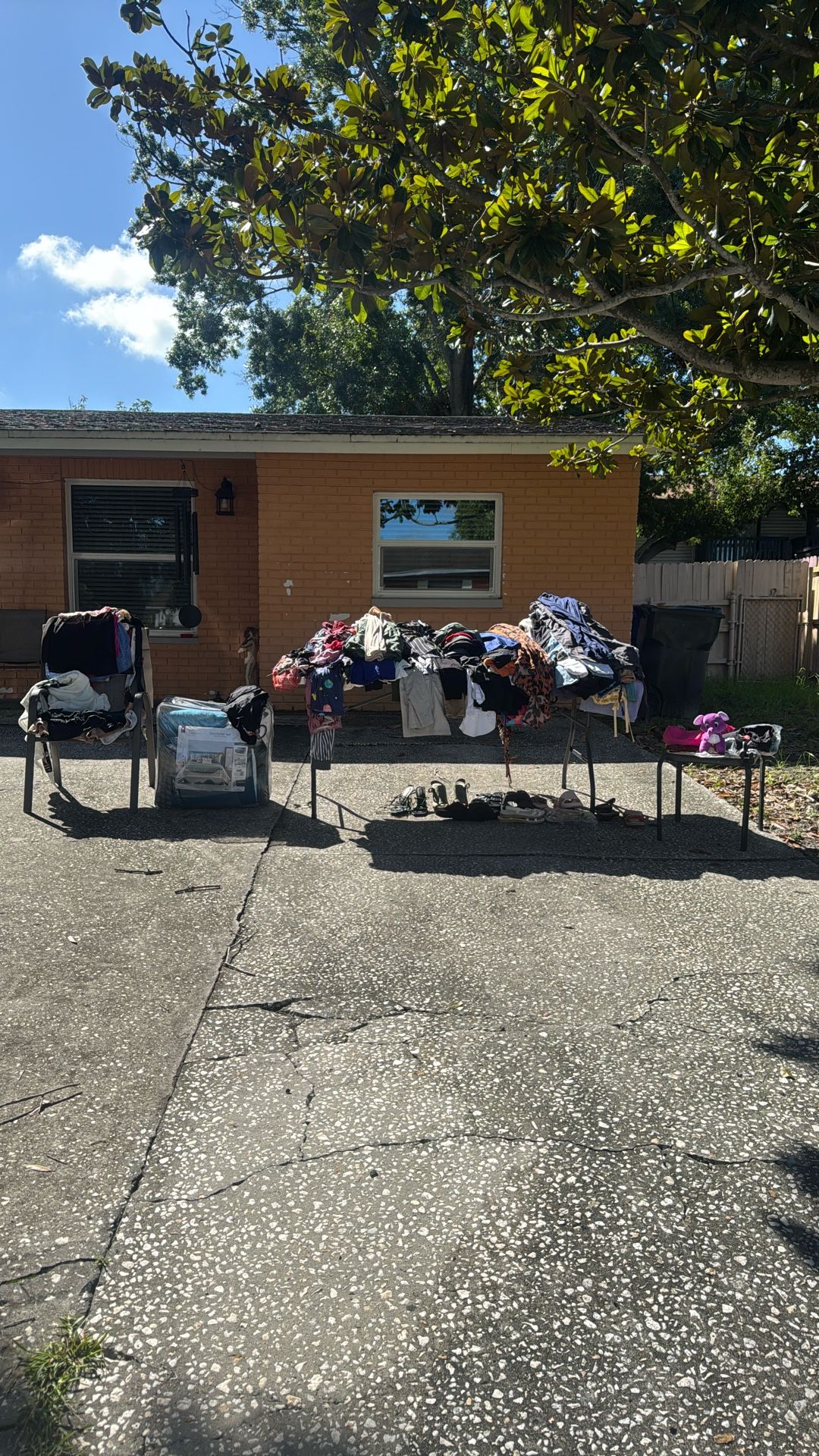 Clothing yard sale Size Large