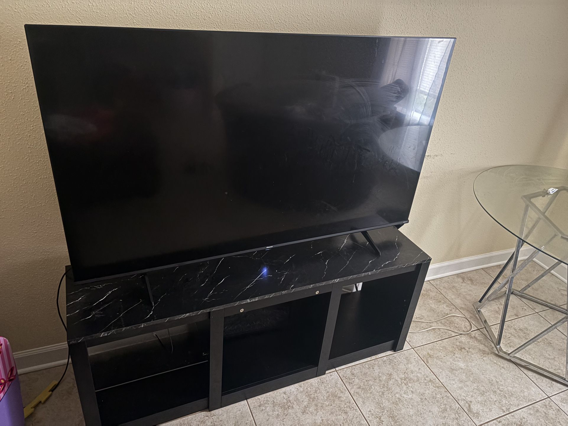 60 Inch Hisense