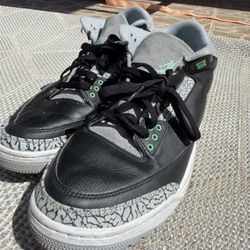 Jordan 3’s Retro “green Glow” 