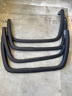 Set of 4 Fender Mouldings