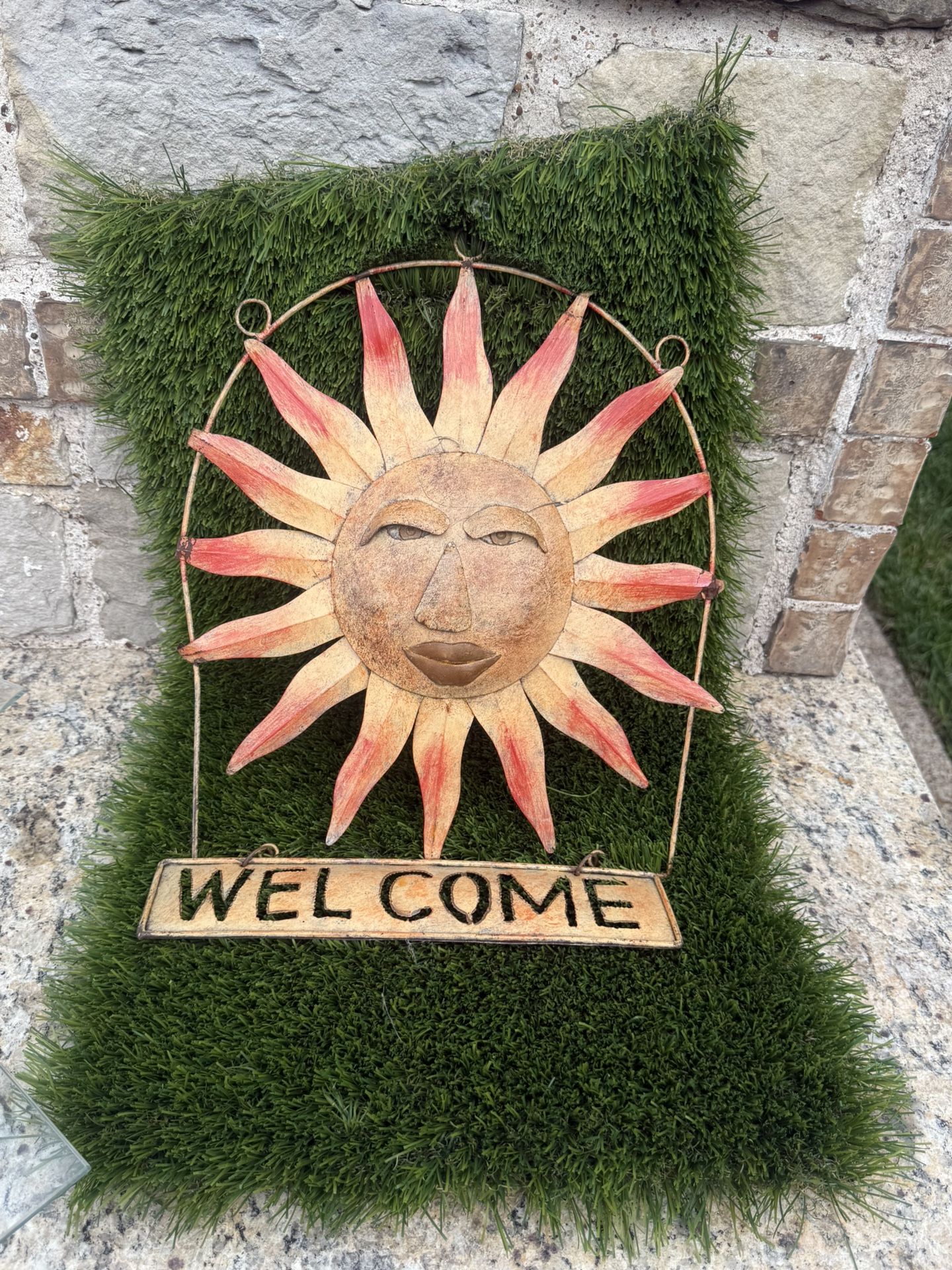 Metal Sun Face Welcome Sign