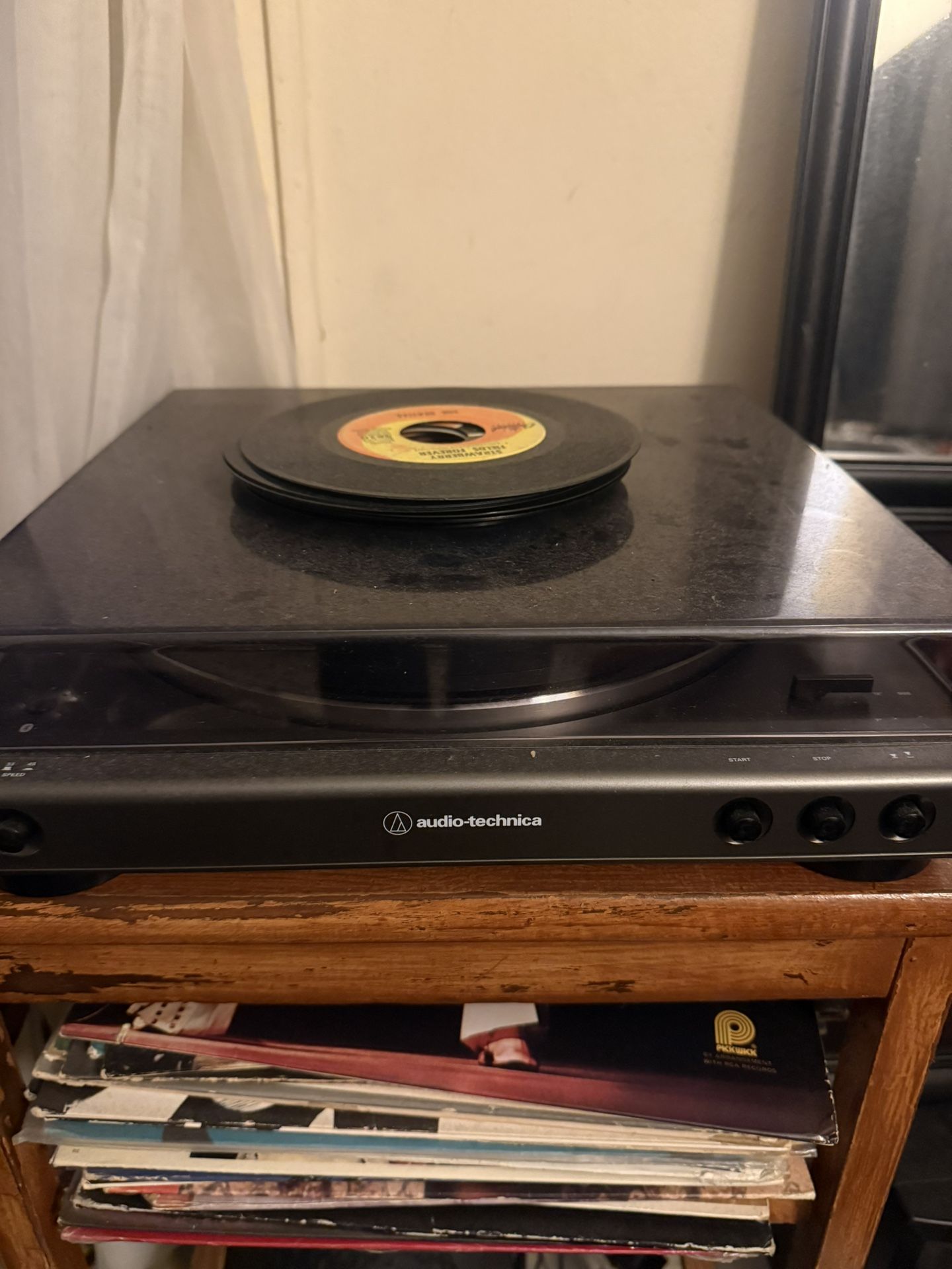 Record Player W/ Plenty Records 