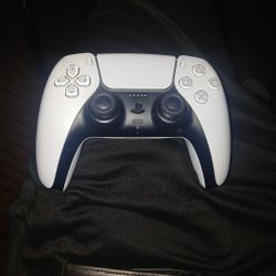 PLAYSTATION CONTROLLER 