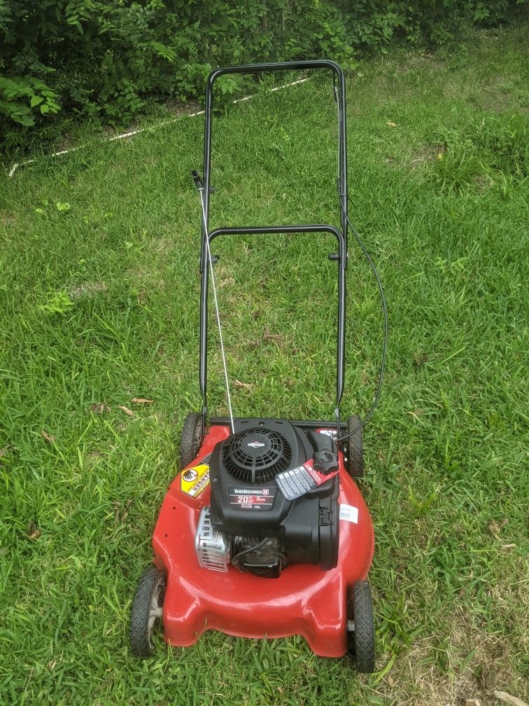 Yard Machine 20"Inch 125cc Gas Push Lawn Mower