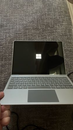 Microsoft Surface Go (128 GB)