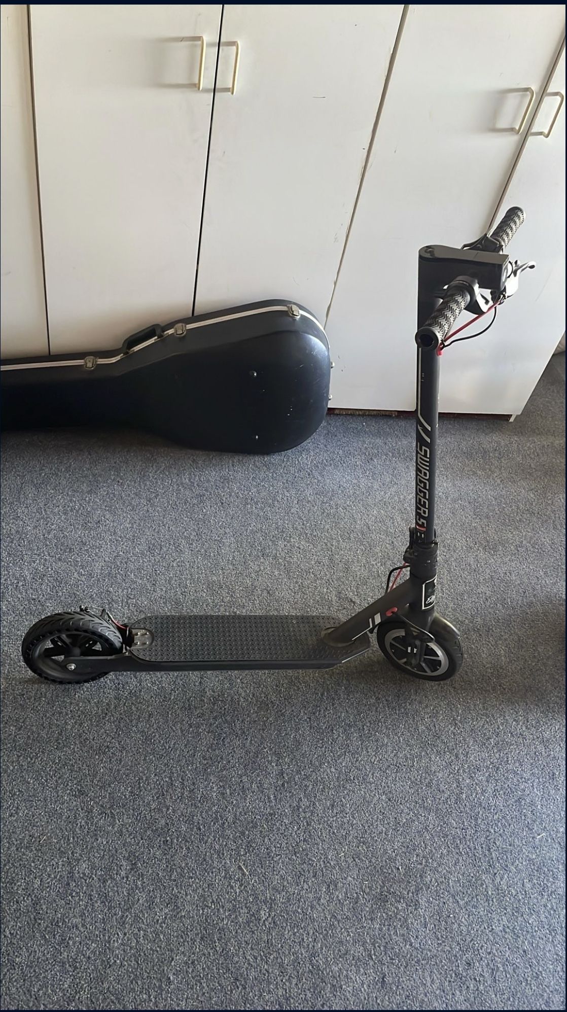 Swagtron Swagger 5 Scooter