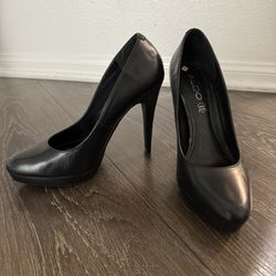 ALDO Classic Black Pumps Heels Size 6