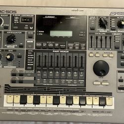 Roland MC-505 Groovebox EXCELLENT