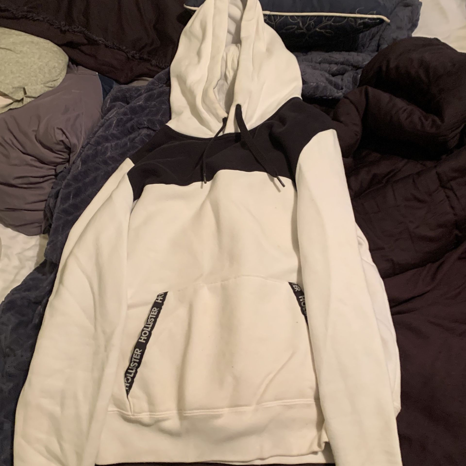 Hollister Hoodie
