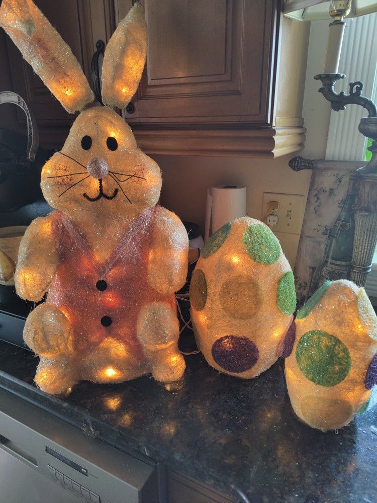 Light Up Bunny And 2 Eggs