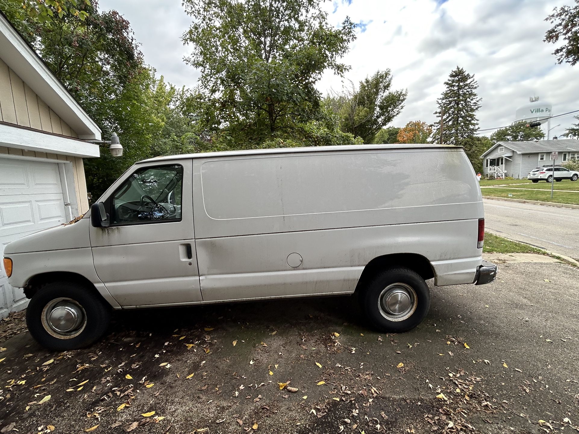 2005 Ford E-250