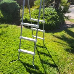 Pool Ladder!