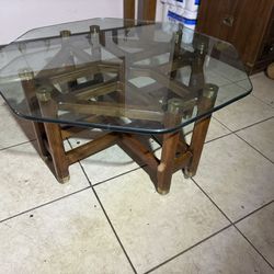 Glass/wood Coffee Table