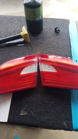 Cars trunk lights