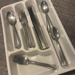 Kitchen utensils