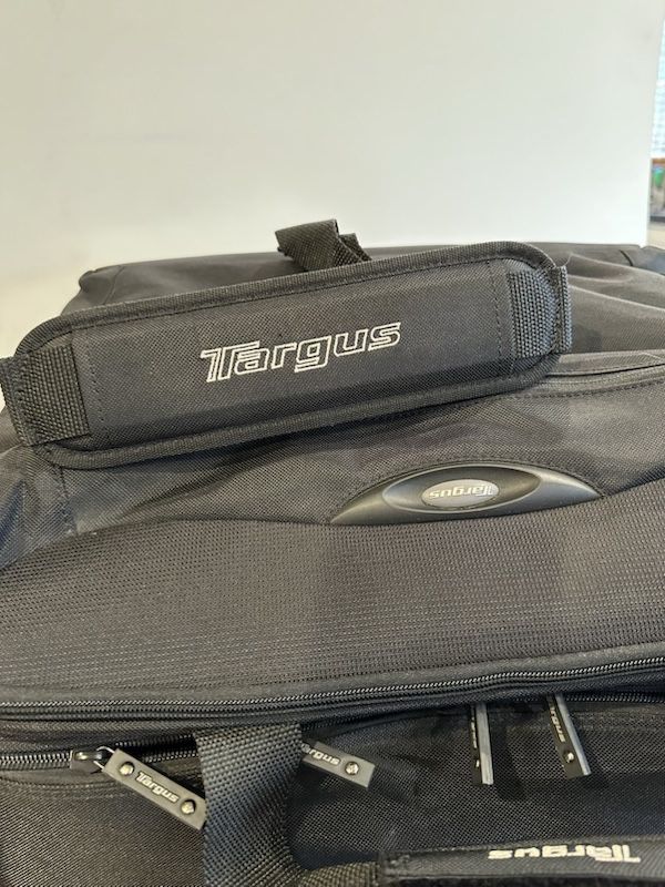 black friday deals on north face backpacks The TNF Dark Grey Heather/Cardinal Red Groundwork Backpack Light Rod Best Ultralight Color:#539 HITCH Category_04_Carry-on Travel Backpacks Sturdy but balanced
