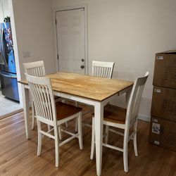 Dining Set: Table with 6 Chairs