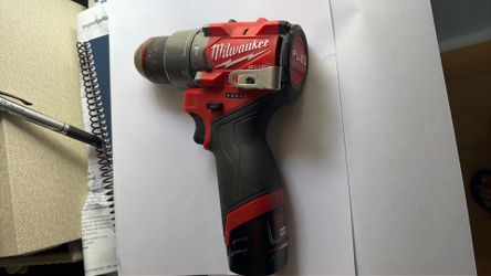 Milwaukee m12 hammer drill