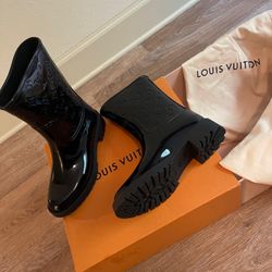 Louis Vuitton Boots 