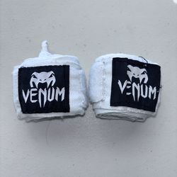 White Venum Boxing Wraps 120”