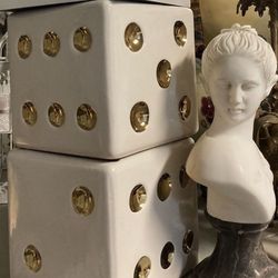 1 Die 6” Square Z Gallerie Style $25.  Black & Silver, White & Gold, Or Solid Black, 1 Die Only, $25 Firm.  PAIR OF WHITE & GOLD DICE $50 FIRM FOR 2! 