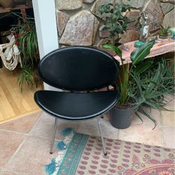 Mid Century Style Chairs