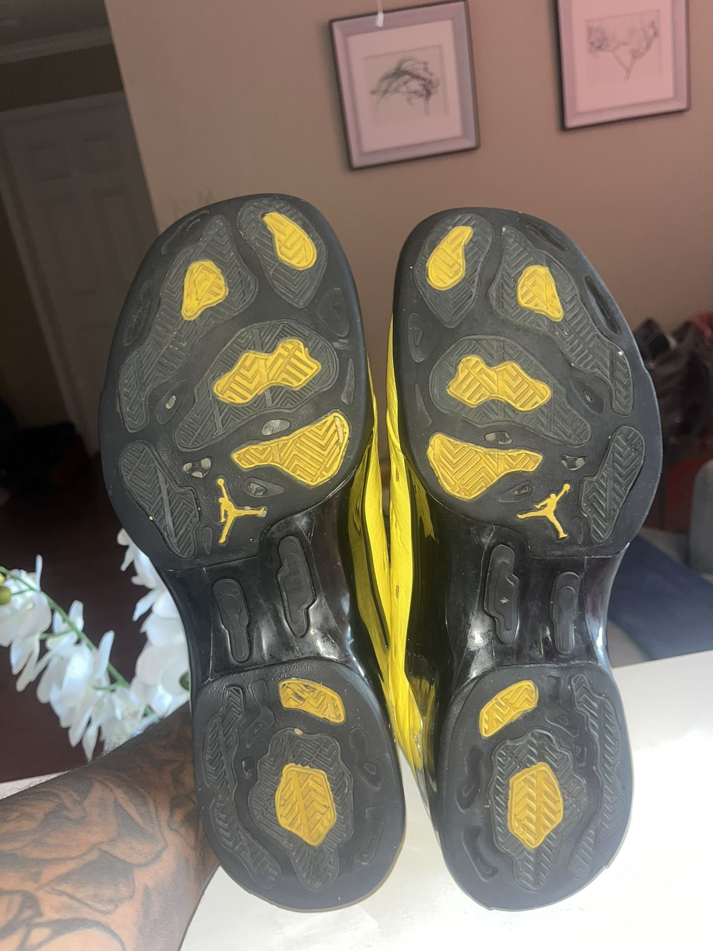 Jordan Solefly 17
