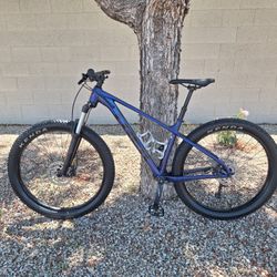 TREK ROSCOE 6 MOUNTAIN BIKE 27.5 INCH 10 X 1 SPEED DROPPER POST SEAT ( CHECK MY OTHER BIKES)