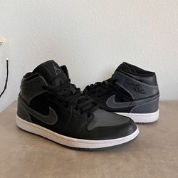 Nike Jordan 1 Mid Dark Grey 