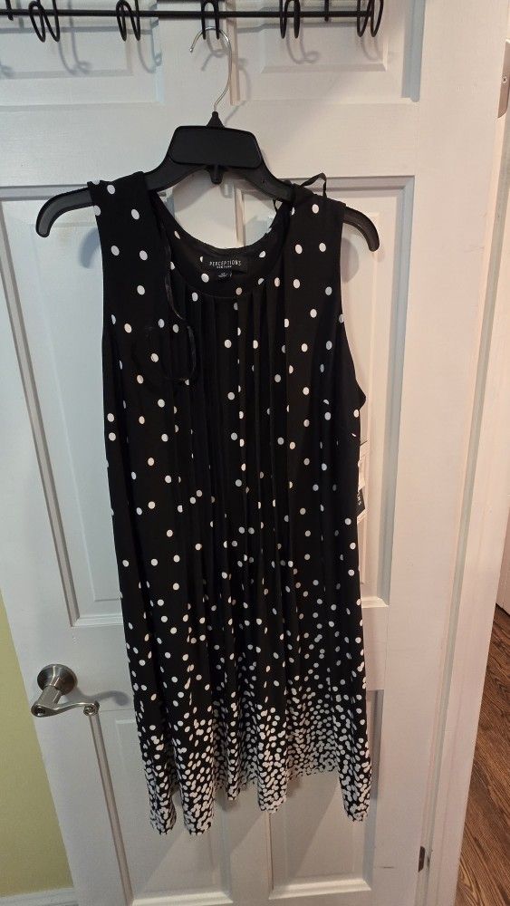 Beautiful Summer Dress. New.