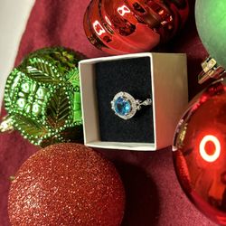 Beautiful Aqua Ring