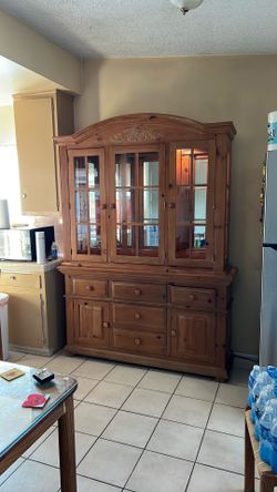 Kitchen cabinet 2 peice