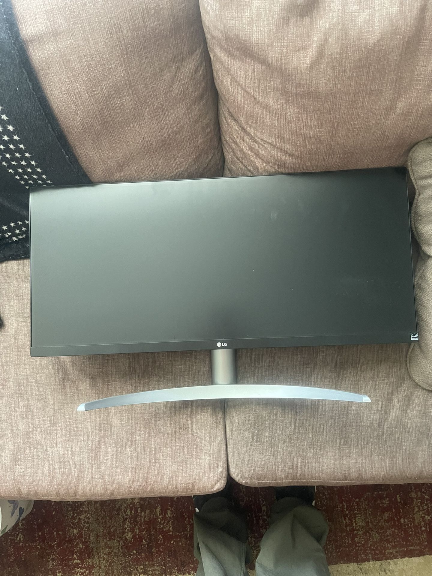 LG Monitor