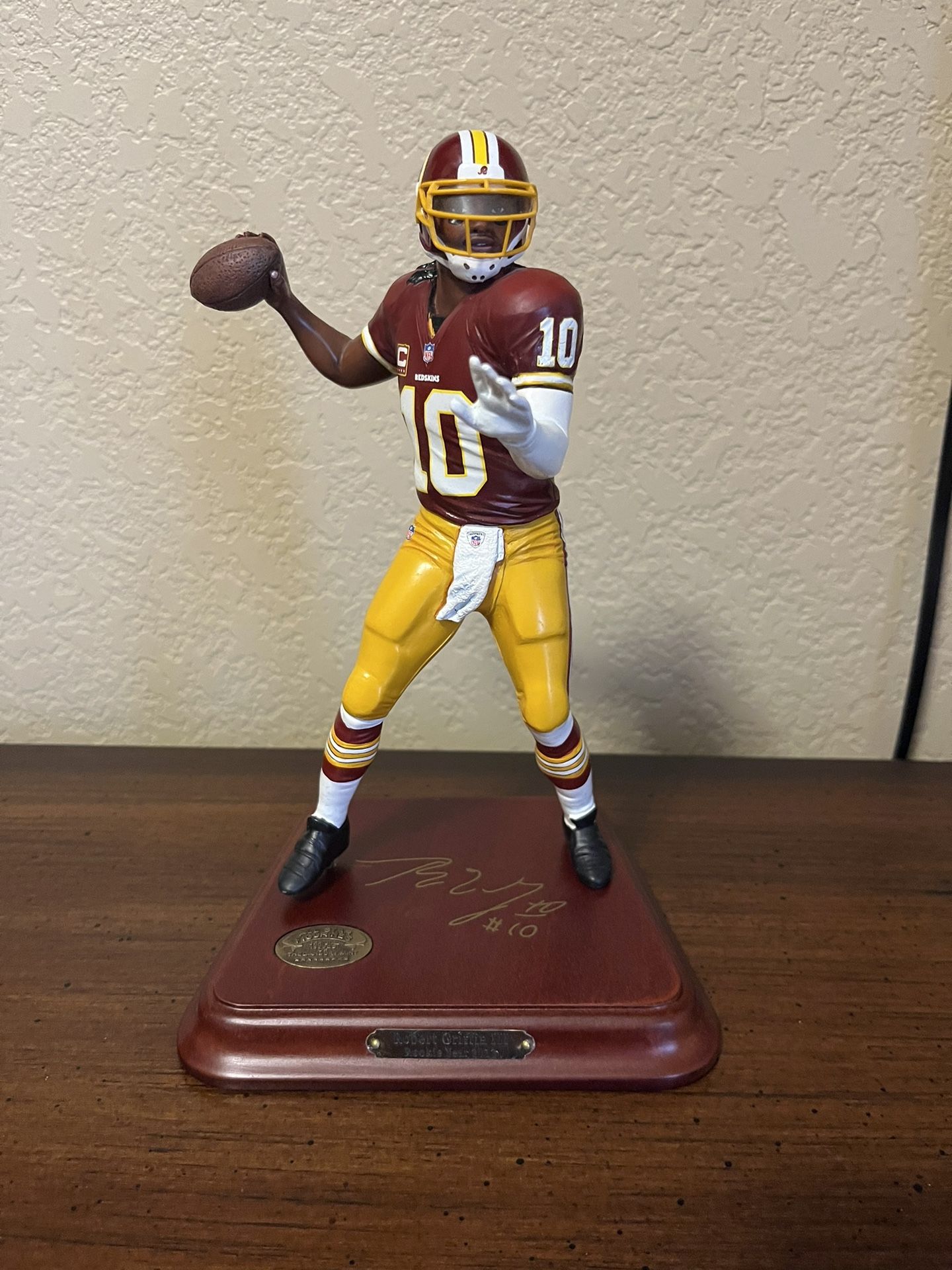 Rober Griffin III Danbury Mint Statue 