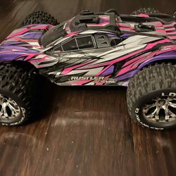 Traxxas Rustler/ Trade 
