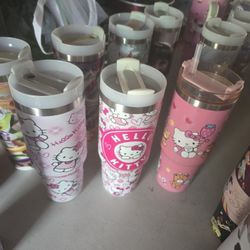 Water Bottles Disney Design $9 For Medium 11 For Xtra Large 40 Oz