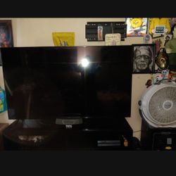 TcL roku TV 55 inch. LED smart TV.