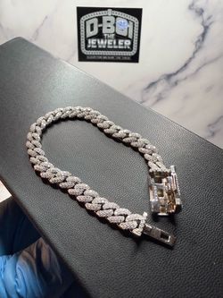 6.5mm 7” VVS D Moissanite Miami Cuban Braceket