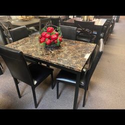 5pc Dining Room Table Set 