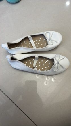 Cat and Jack White Girl Shoes