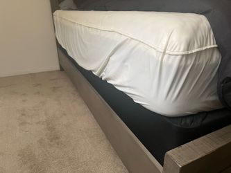 Queen Bed including mattress