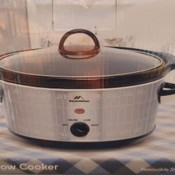 3.7 QT SLOW COOKWR 