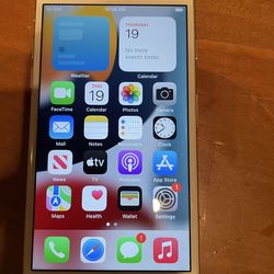 iPhone 7 (unlocked) 32gb