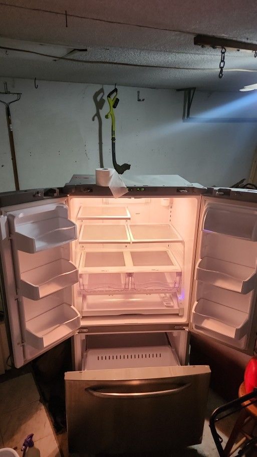 General Electric Fridge