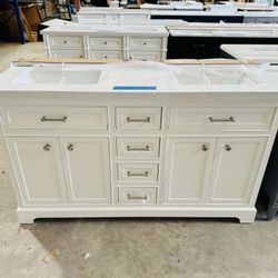 ‼️ Brand New 60 in. W x 23.5 in. D x 3 Bathroom Vanity in White with Marble Top in White  $819 