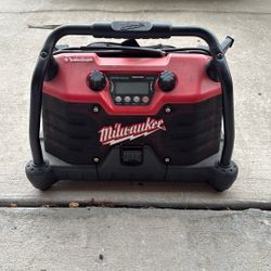 Milwaukee Job site Speaker