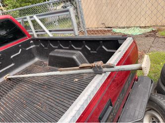 Cargo pole