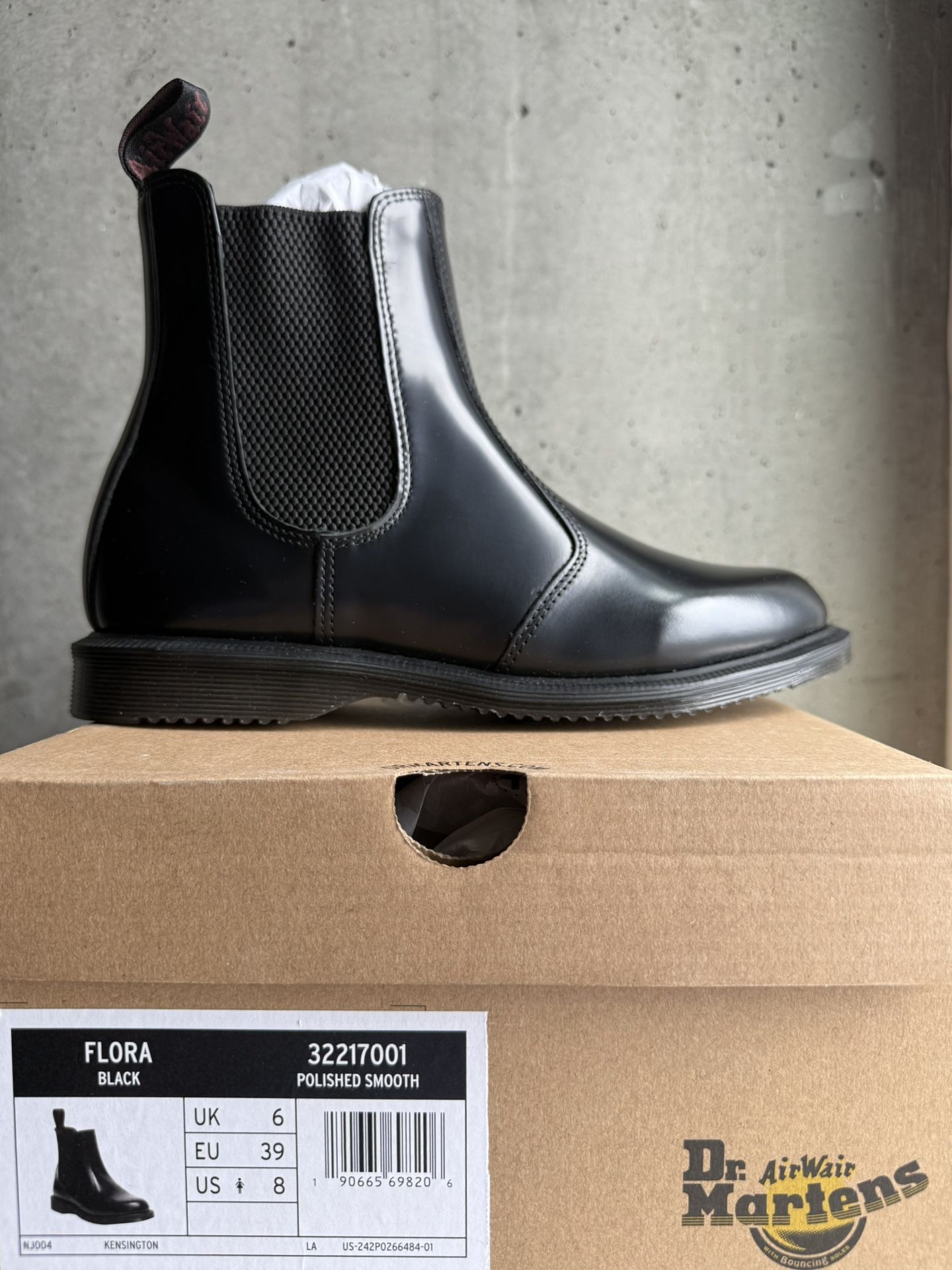 Dr Martens Flora 8W