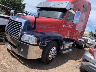 2008 Freightliner Century