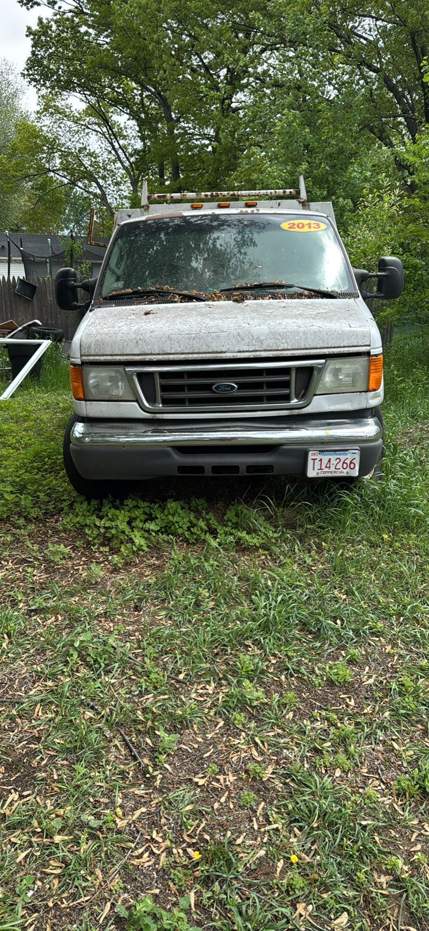 2004 Ford E-350